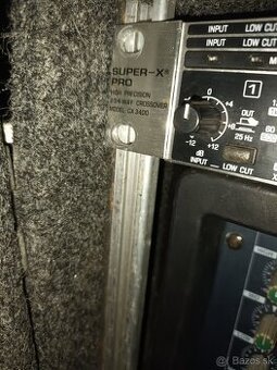 Crossover behringer - 1