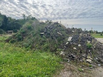 Darujem zásypový materiál za odvoz.