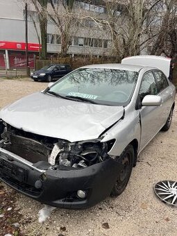 Predám Toyota Corolla.