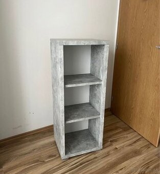 Predám knižnicu vhodnú aj do obyvačky