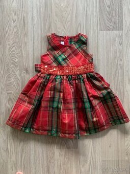 Slávnostné šaty pre dievčatko