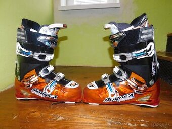 Nordica  Speedmachine č-43