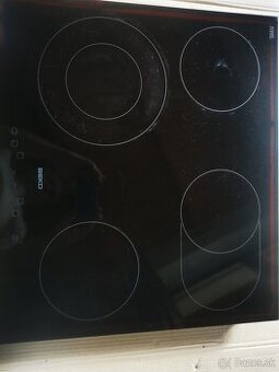 Sklokeramicka varna doska