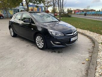 Opel Astra J Cosmo. 1.4