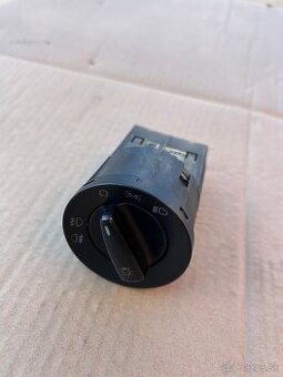 Spínač svetiel Golf 4 / Octavia 1