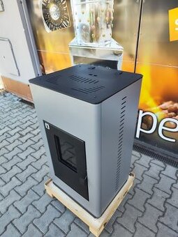 Teplovodné kachle 13 kW, autozápal, aplikacia, nové