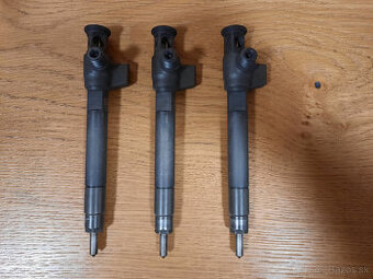 Vstrekovač Delphi 28657626 - 1