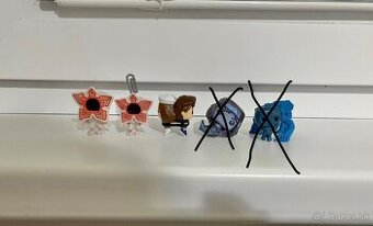 Stranger things kinder joy