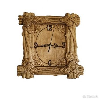 Nástenné hodiny z lipového dreva