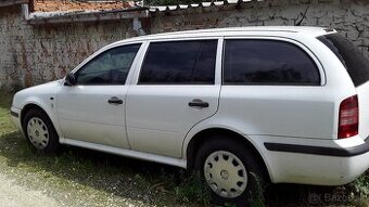 Predám - nepojazdná škoda octavia 1U