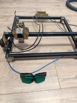 Laserová gravírovačka