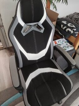 Predam kancelársku stoličku