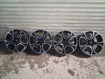 Hlinikové disky Mini R17