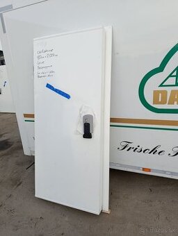 Chladiarenské bezprahové dvere