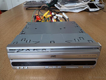 1DIN 7" výsuvný monitor do auta JVC KV-M705