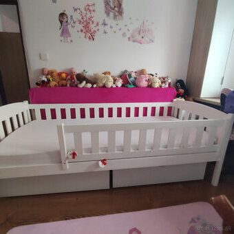 postel biela 90x200 so suplikmi