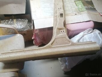 Stĺpik stredový Fabia1, ľavý