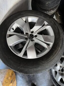 Kolesá na Touareg III