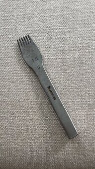 Dierovač na stehy Vergez Blanchard č.10