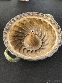 Stará hlina forma na bábovku