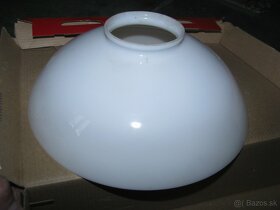 staré tienidlo na lustr  - sťahovačku