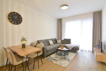 Nový 2-izbový byt, veľký balkón, parkovanie, Promenada Nitra