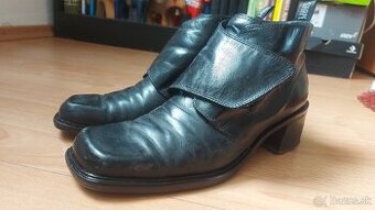 Kožené topanky Ecco Shape