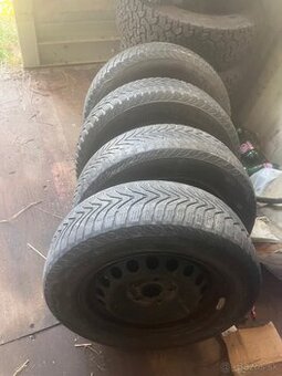 Zimne pneu 195/65r15
