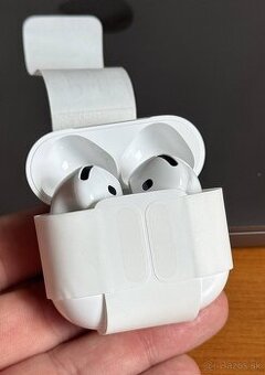 Apple AirPods 4 USB C - nové, rok záruka