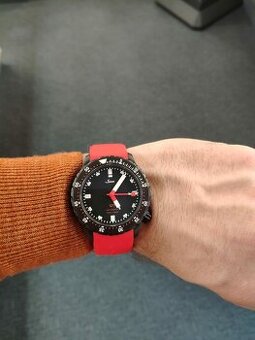 Sinn, model U1 SDR, originál německé hodinky, NOVÉ