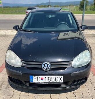 Predám VW Golf 5 1,6 benzin