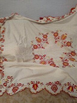 Retro vyšívané obrusy 2
