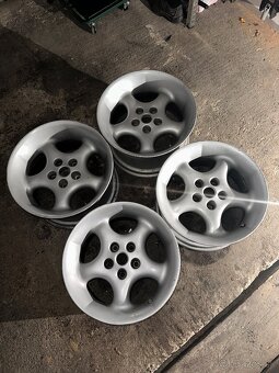 Fondmetal top1 R17 5x120
