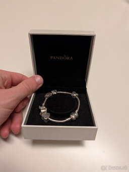 Pandora naramok s príveskami
