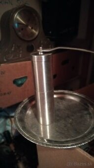 MOSADZNY MLYNCEK NA KAVU.