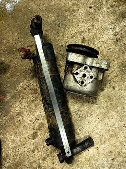 Predam hydraolicke cerpadlo a piest na traktor