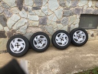 Predám originál elektrónove disky