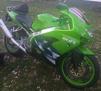 Kawasaki zx 9r - 1