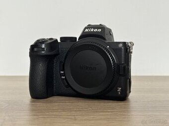 Nikon Z5 + 2 originálne batérie EN-EL15C