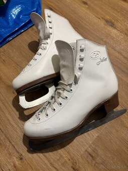 korčule na ľad dámske