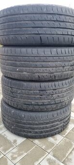 215/50 R17