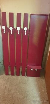 Predám vešiakovú stenu