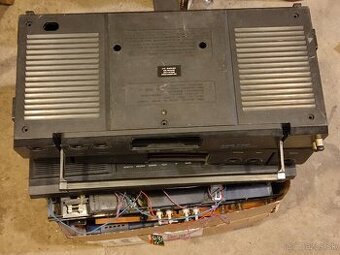 Predam nahradne diely na radiomagnetofony RFT/TESLA