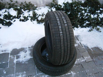 Predám 2x zimné pneu Dunlop 215/60 R17 98HXL