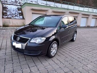 Volkswagen Touran 1.9 TDi M-6 facelift