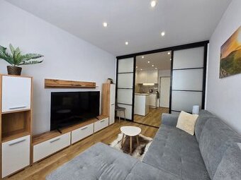 2+KK byt, Sputniková ul., 40 m2, 7. pos, po KR, zariadený