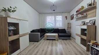 Priestranný 4-izbový byt s 2 balkónmi – T. Vansovej, NZ