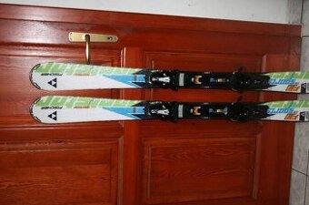 lyže fischer 130 cm , drevene jadro pre dospelých