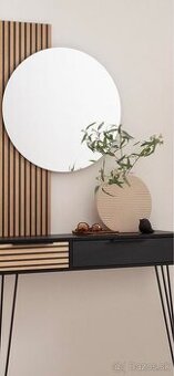 Zrkadlo s dreveným dekorom