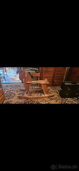 Dreveny konik na hupenie pre deti